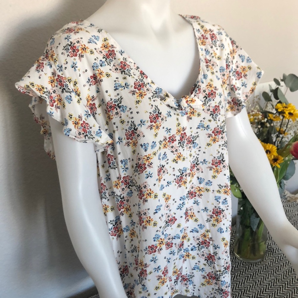 LOFT FLORAL BLOUSE 🤍💛🧡💚❤️